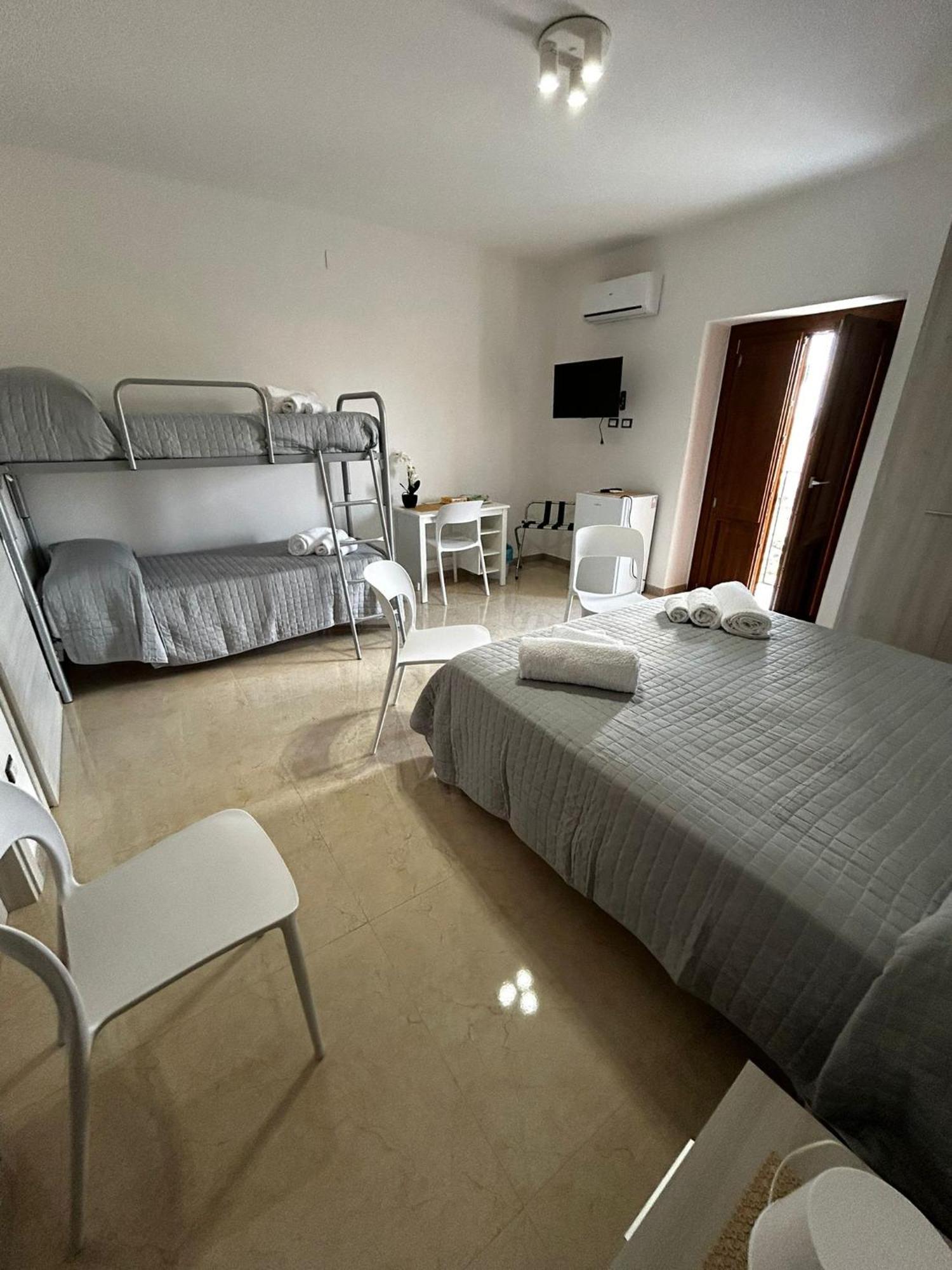 La Spiga Hotell Gangi Eksteriør bilde